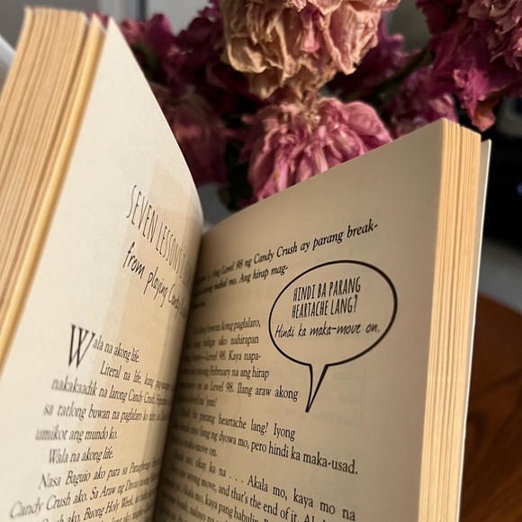 Filipino/tagalog Book - Picture 2 of 3